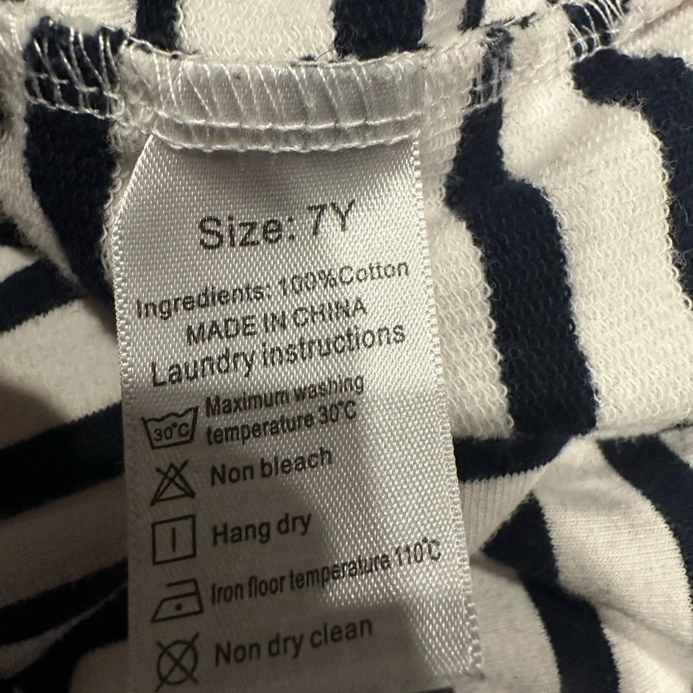 Not  sure girls hooded